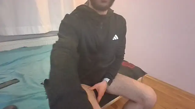 Snapshot of Turkboy_17 chatting on 03-04-25, 04:52 Turkboy 17 online show from 03-04-25, 04:52