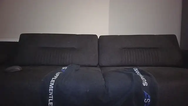 Snapshot of Turkboy_17 chatting on 09-09-25, 06:18 Turkboy 17 online show from 09-09-25, 06:18