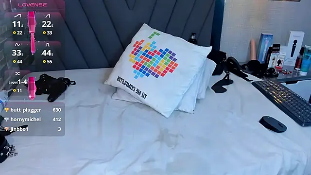 Snapshot of CAMILAGRAY chatting on 02-26-25, 03:41 CAMILAGRAY online show from 02-26-25, 03:41