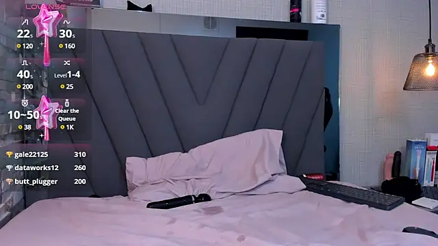 Snapshot of CAMILAGRAY chatting on 03-20-25, 03:47 CAMILAGRAY online show from 03-20-25, 03:47