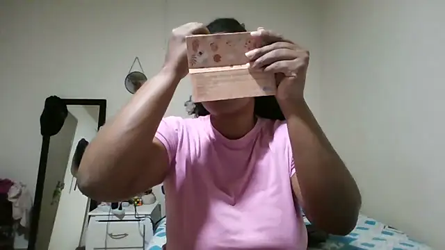 Ivon-09 online show from 04-25-26, 01:03