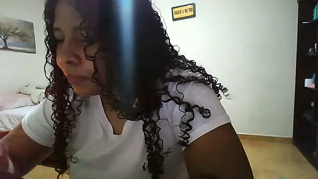 Ivon-09 online show from 07-09-26, 12:37