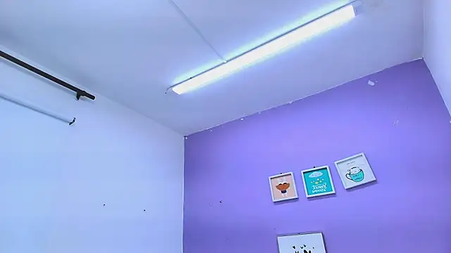 Snapshot of veronica_sinner_ chatting on 01-26-25, 12:01 veronica sinner online show from 01-26-25, 12:01