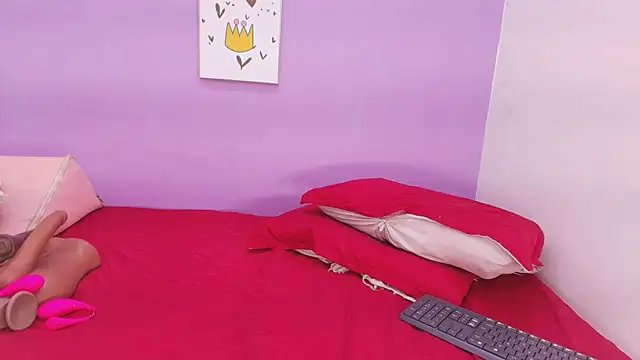 Snapshot of veronica_sinner_ chatting on 02-04-25, 12:00 veronica sinner online show from 02-04-25, 12:00