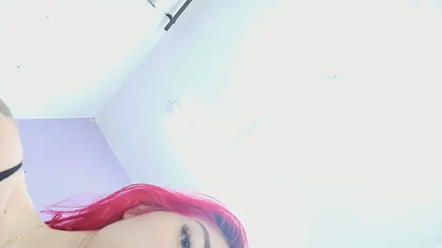 Snapshot of veronica_sinner_ chatting on 02-19-25, 12:00 veronica sinner online show from 02-19-25, 12:00