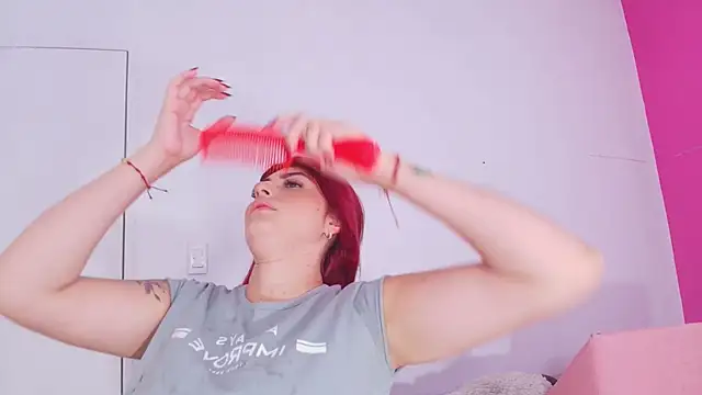 Snapshot of veronica_sinner_ chatting on 10-04-25, 12:03 veronica sinner online show from 10-04-25, 12:03