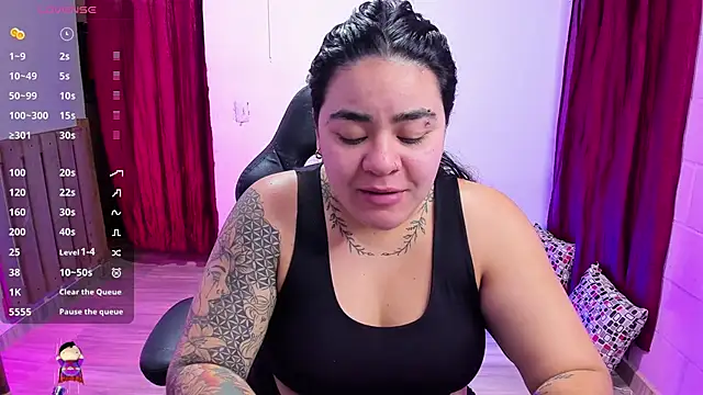 Sharon hils online show from 12-30-24, 04:51