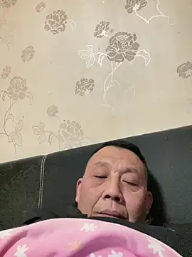 Snapshot of bcc0001 chatting on 03-06-25, 07:32 bcc0001 online show from 03-06-25, 07:32