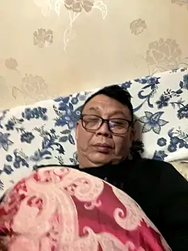 Snapshot of bcc0001 chatting on 01-17-26, 06:00 bcc0001 online show from 01-17-26, 06:00