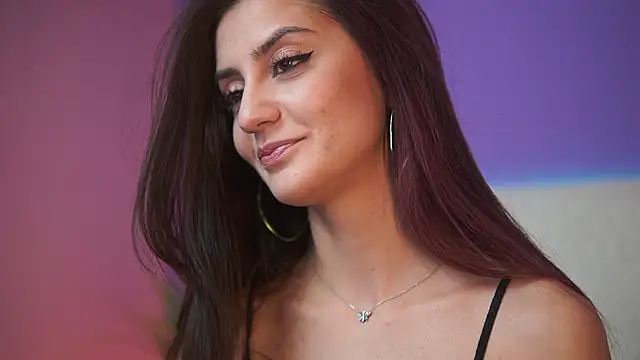 Snapshot of SabrinaHope chatting on 10-22-25, 08:19 SabrinaHope online show from 10-22-25, 08:19