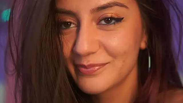 Snapshot of SabrinaHope chatting on 10-27-25, 08:46 SabrinaHope online show from 10-27-25, 08:46