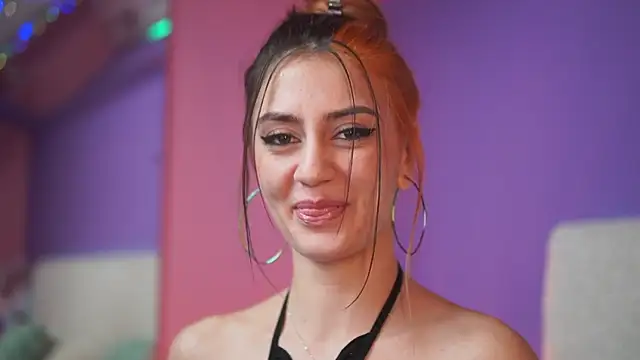 Snapshot of SabrinaHope chatting on 11-07-25, 06:35 SabrinaHope online show from 11-07-25, 06:35