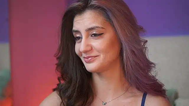 Snapshot of SabrinaHope chatting on 12-20-25, 09:55 SabrinaHope online show from 12-20-25, 09:55