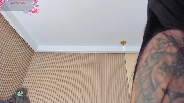 Snapshot of kathecute__ chatting on 02-01-26, 01:48 kathecute online show from 02-01-26, 01:48