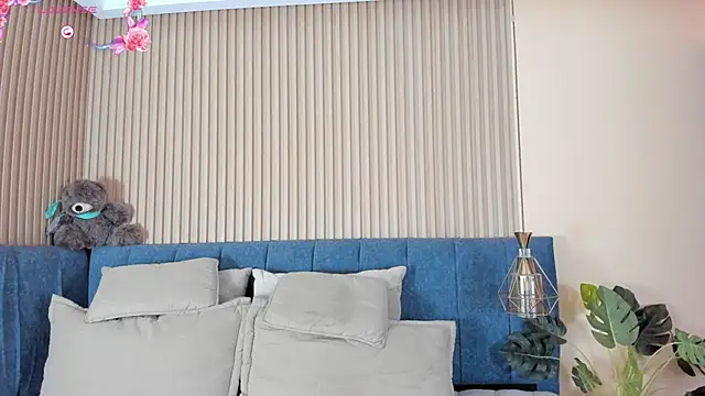 Snapshot of kathecute__ chatting on 03-04-26, 01:44 kathecute online show from 03-04-26, 01:44