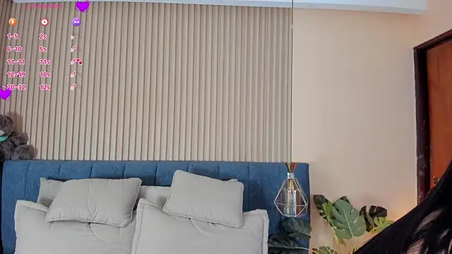 Snapshot of kathecute__ chatting on 03-14-26, 01:44 kathecute online show from 03-14-26, 01:44