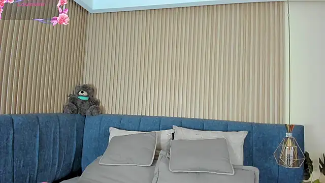 kathecute   online show from 04-24-26, 01:41