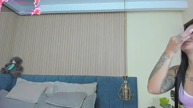 kathecute   online show from 06-17-26, 01:41