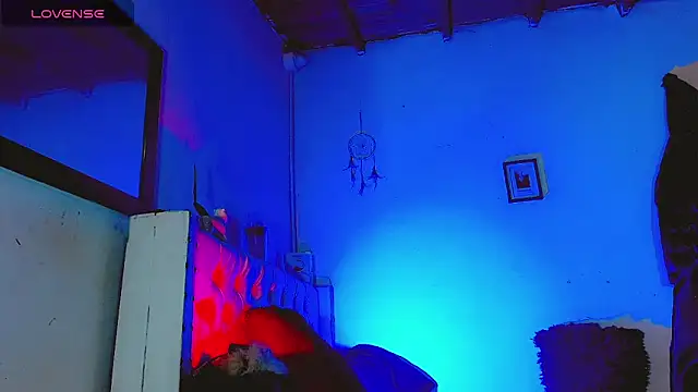 Snapshot of HELEM__S7 chatting on 03-07-25, 08:33 HELEM S7 online show from 03-07-25, 08:33