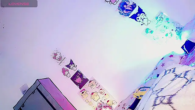 Snapshot of HELEM__S7 chatting on 10-13-25, 01:11 HELEM S7 online show from 10-13-25, 01:11