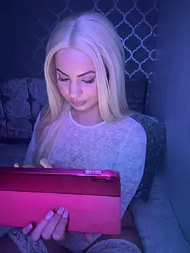 Snapshot of Lexy669 chatting on 01-19-25, 06:43 Lexy669 online show from 01-19-25, 06:43