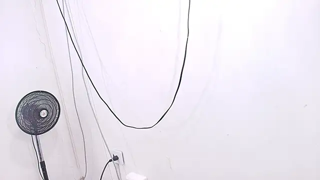 Snapshot of nicol_f chatting on 10-14-25, 07:25 nicol f online show from 10-14-25, 07:25
