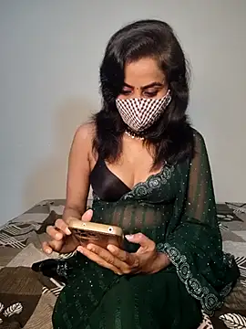 Snapshot of Raat_ki_rani_ chatting on 03-02-25, 03:27 Raat ki rani online show from 03-02-25, 03:27