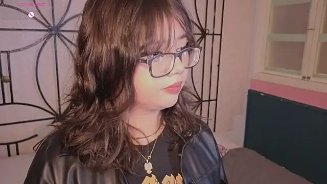 Snapshot of missy_taylor_ chatting on 10-19-25, 12:50 missy taylor online show from 10-19-25, 12:50