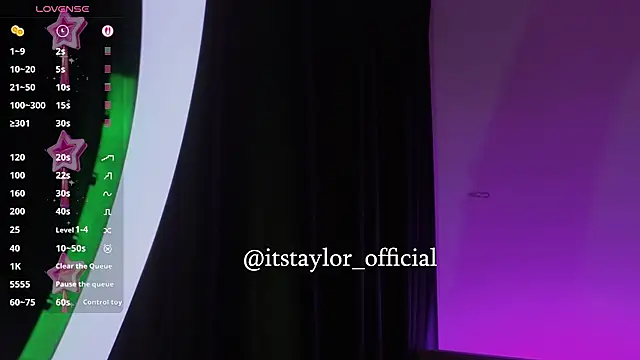 Snapshot of missy_taylor_ chatting on 07-18-26, 11:30 missy taylor online show from 07-18-26, 11:30