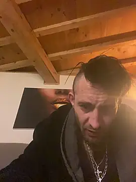 Bigkisslove online show from 03-08-26, 03:21