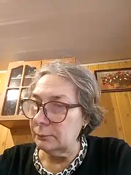 Snapshot of IrinaSweet54 chatting on 12-15-24, 07:35 IrinaSweet54 online show from 12-15-24, 07:35