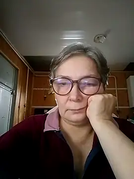 Snapshot of IrinaSweet54 chatting on 01-13-25, 10:14 IrinaSweet54 online show from 01-13-25, 10:14