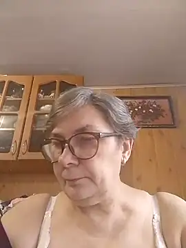 Snapshot of IrinaSweet54 chatting on 01-27-25, 09:44 IrinaSweet54 online show from 01-27-25, 09:44