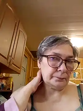 Snapshot of IrinaSweet54 chatting on 01-28-25, 08:04 IrinaSweet54 online show from 01-28-25, 08:04