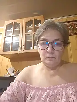 Snapshot of IrinaSweet54 chatting on 02-01-25, 03:39 IrinaSweet54 online show from 02-01-25, 03:39
