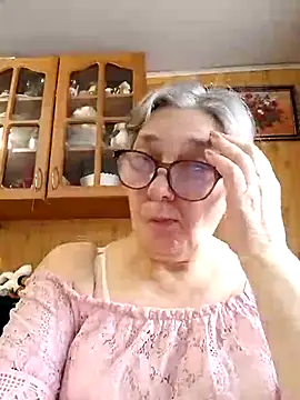 Snapshot of IrinaSweet54 chatting on 02-04-25, 10:00 IrinaSweet54 online show from 02-04-25, 10:00