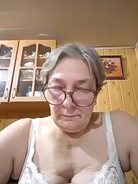 Snapshot of IrinaSweet54 chatting on 02-04-25, 04:50 IrinaSweet54 online show from 02-04-25, 04:50