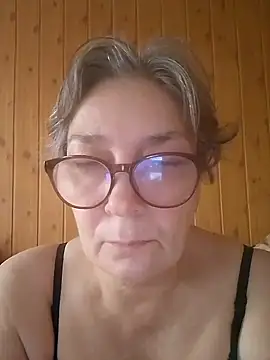 Snapshot of IrinaSweet54 chatting on 02-11-25, 08:05 IrinaSweet54 online show from 02-11-25, 08:05