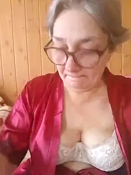 Snapshot of IrinaSweet54 chatting on 02-20-25, 07:34 IrinaSweet54 online show from 02-20-25, 07:34