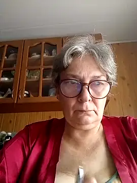 Snapshot of IrinaSweet54 chatting on 09-15-25, 07:19 IrinaSweet54 online show from 09-15-25, 07:19