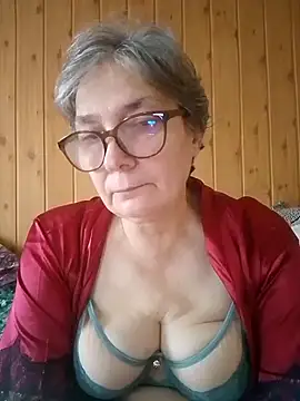 Snapshot of IrinaSweet54 chatting on 09-29-25, 07:35 IrinaSweet54 online show from 09-29-25, 07:35