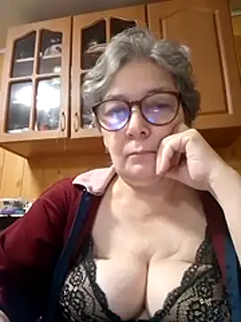 Snapshot of IrinaSweet54 chatting on 10-09-25, 07:39 IrinaSweet54 online show from 10-09-25, 07:39