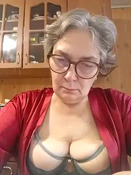 Snapshot of IrinaSweet54 chatting on 10-11-25, 07:18 IrinaSweet54 online show from 10-11-25, 07:18