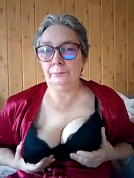 Snapshot of IrinaSweet54 chatting on 10-14-25, 06:36 IrinaSweet54 online show from 10-14-25, 06:36