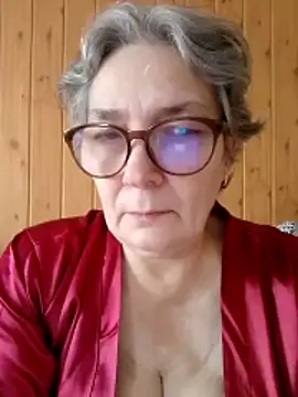 Snapshot of IrinaSweet54 chatting on 10-15-25, 08:36 IrinaSweet54 online show from 10-15-25, 08:36