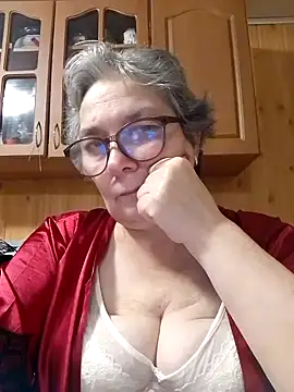 Snapshot of IrinaSweet54 chatting on 10-17-25, 07:33 IrinaSweet54 online show from 10-17-25, 07:33