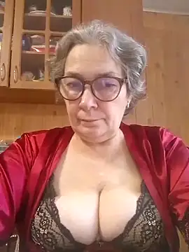 Snapshot of IrinaSweet54 chatting on 11-16-25, 08:20 IrinaSweet54 online show from 11-16-25, 08:20