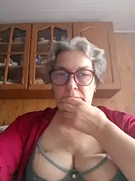 Snapshot of IrinaSweet54 chatting on 11-18-25, 08:52 IrinaSweet54 online show from 11-18-25, 08:52