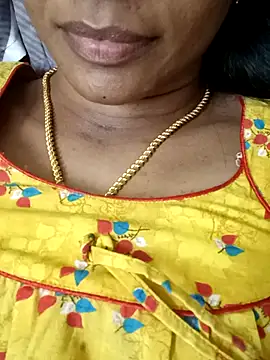 Snapshot of Ambika01 chatting on 10-14-25, 08:15 Ambika01 online show from 10-14-25, 08:15