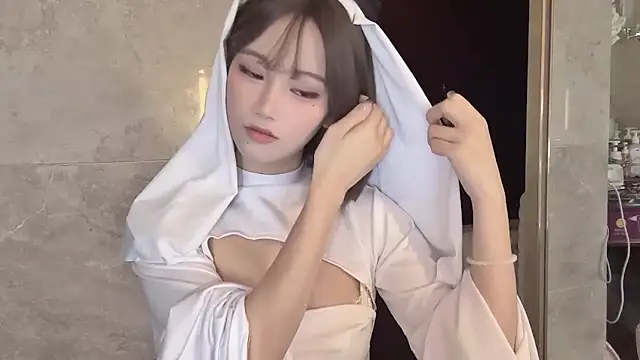 Snapshot of -XunMengLong- chatting on 11-28-25, 04:53 -XunMengLong- online show from 11-28-25, 04:53